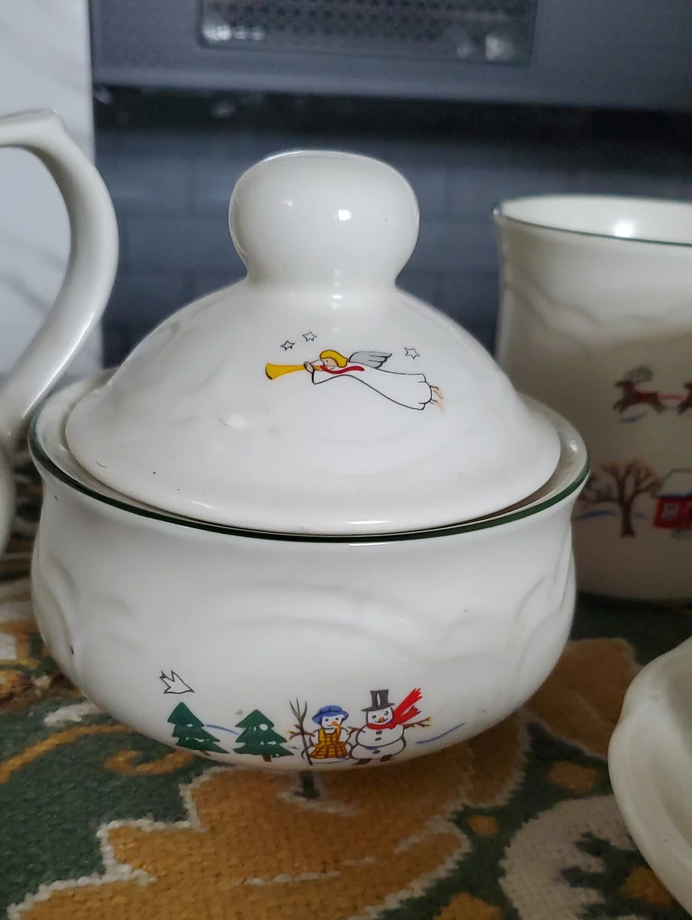 Vintage Pfaltzgraff Festive Winter Scene Set - White with Red & Green.